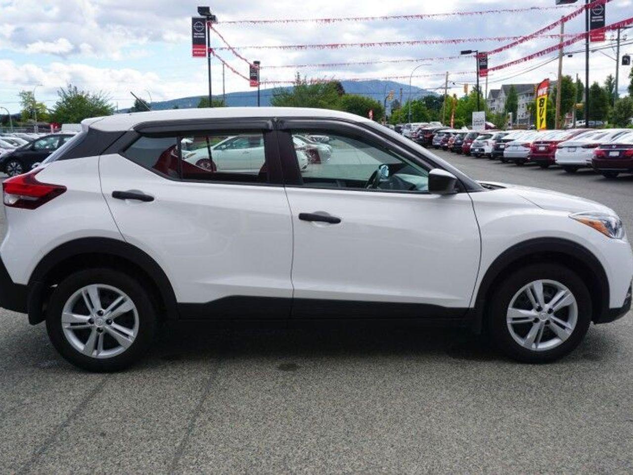 2019 Nissan Kicks S-4