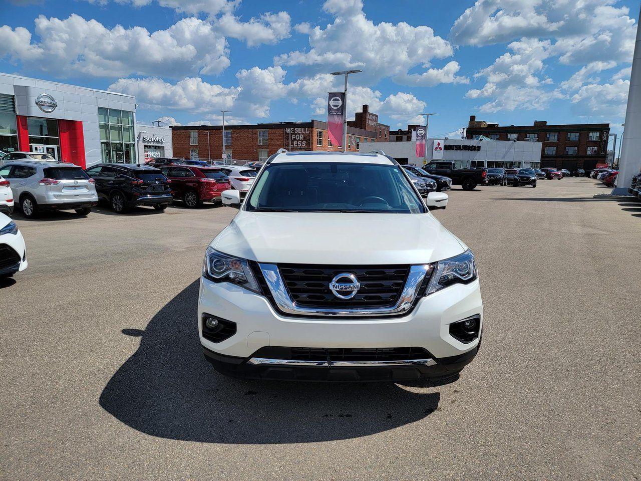 2019 Nissan Pathfinder Platinum-2