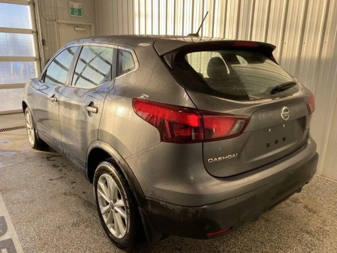 2019 Nissan Qashqai S-3