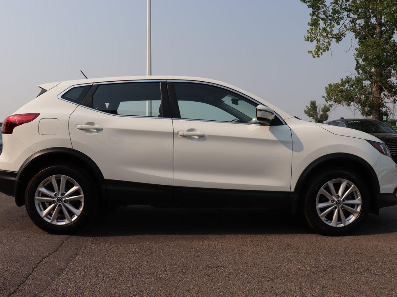 2019 Nissan Qashqai S-4