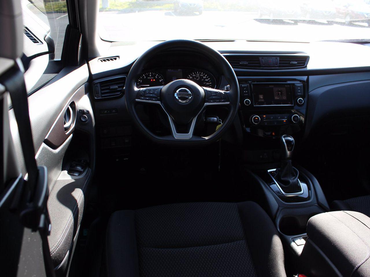 2019 Nissan Qashqai S-1
