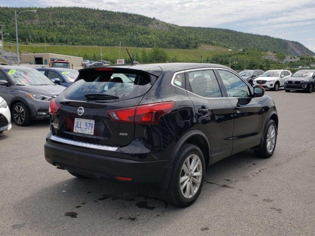 2019 Nissan Qashqai S-2