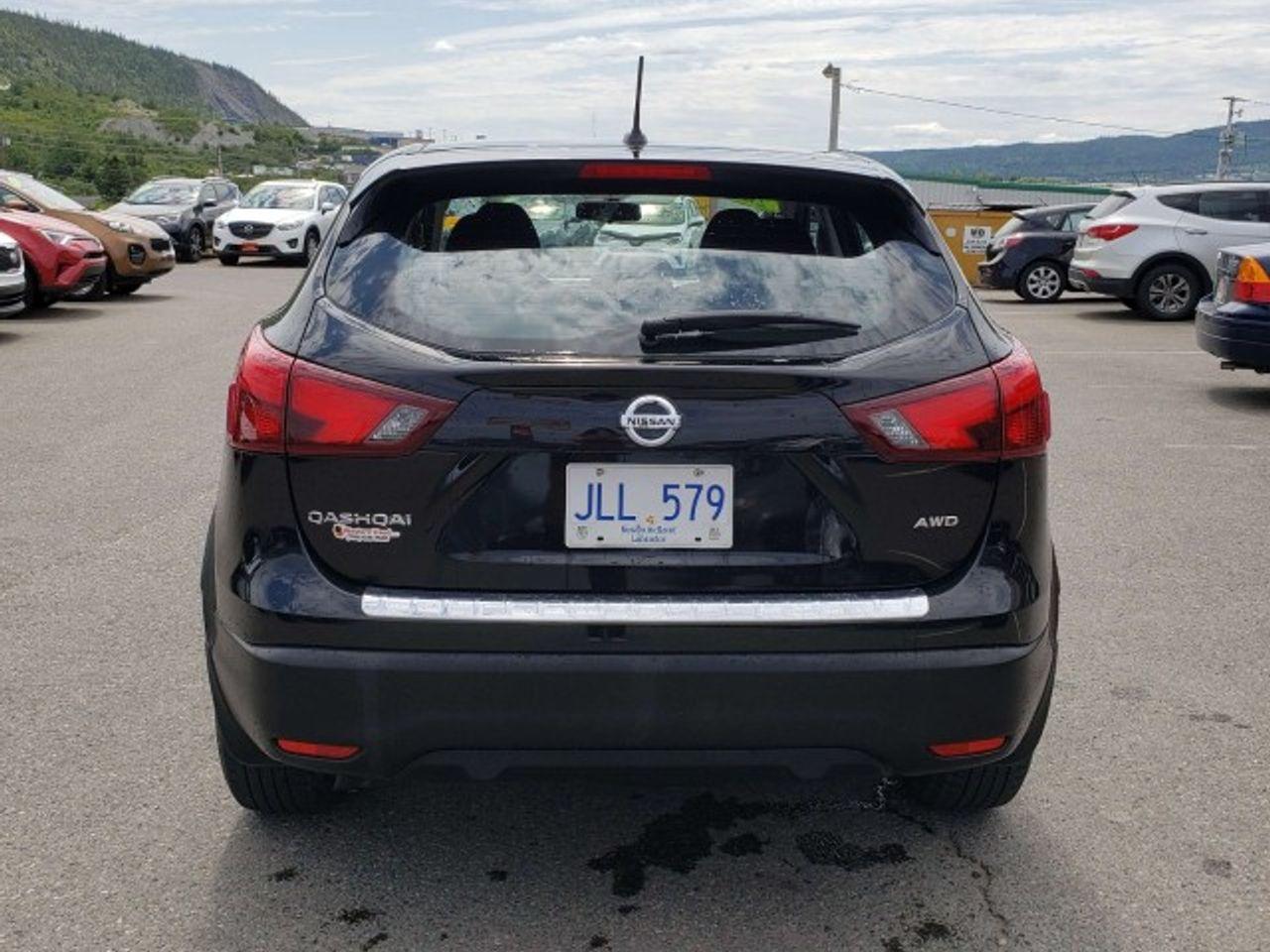 2019 Nissan Qashqai S-4