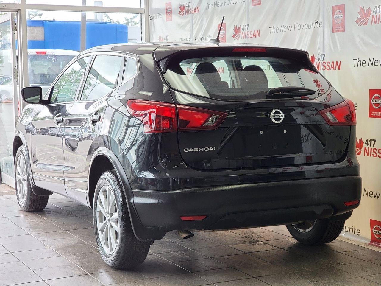 2019 Nissan Rogue Sport S-2