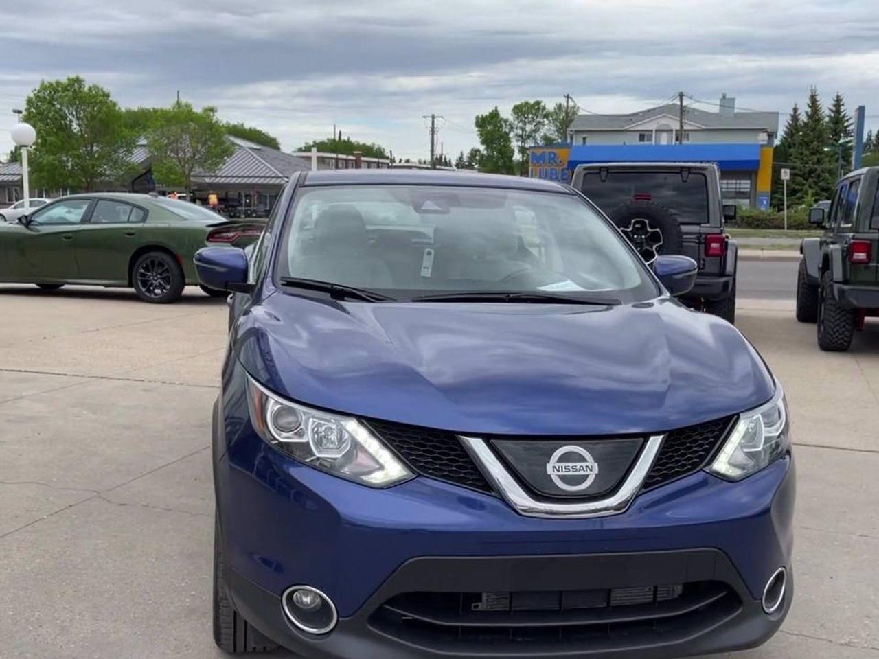 2019 Nissan Rogue Sport S-2