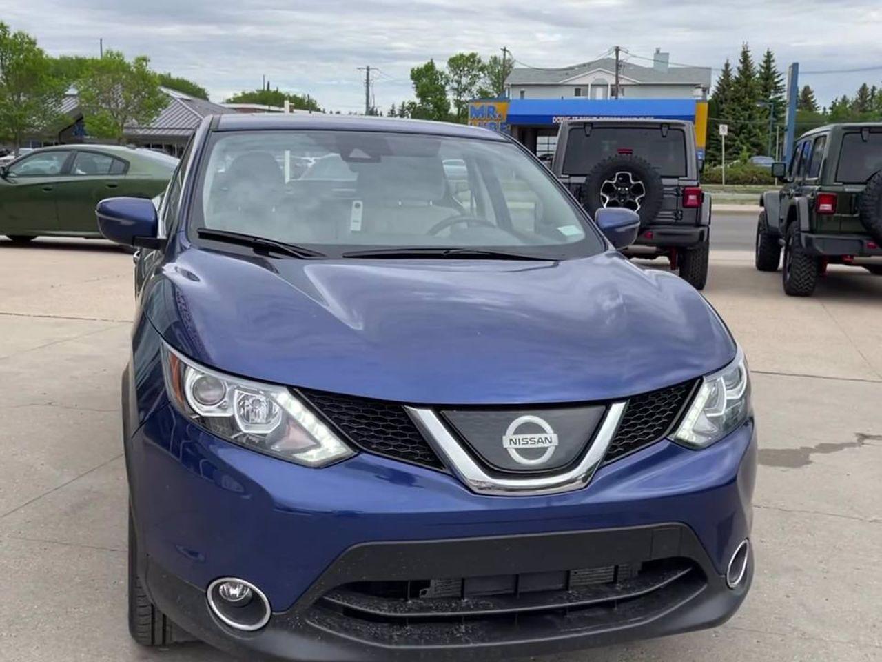 2019 Nissan Rogue Sport S-2