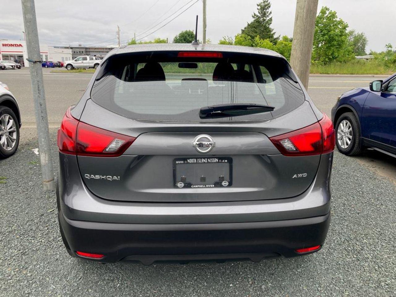 2019 Nissan Rogue Sport S-2