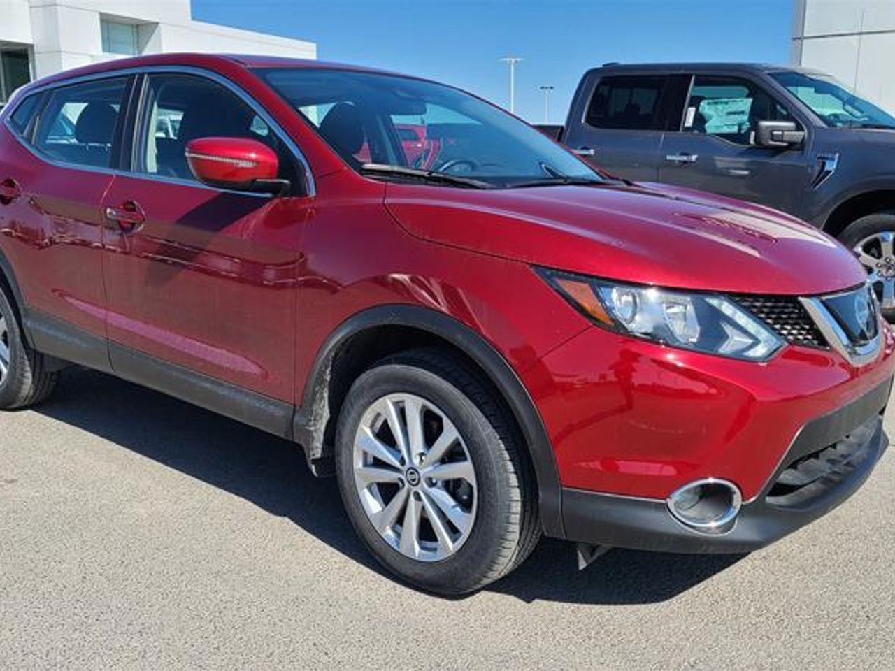 2019 Nissan Rogue Sport S-2