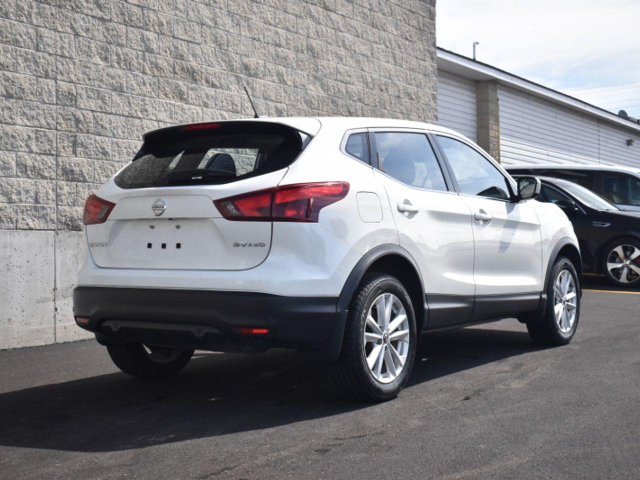 2019 Nissan Rogue Sport S-4