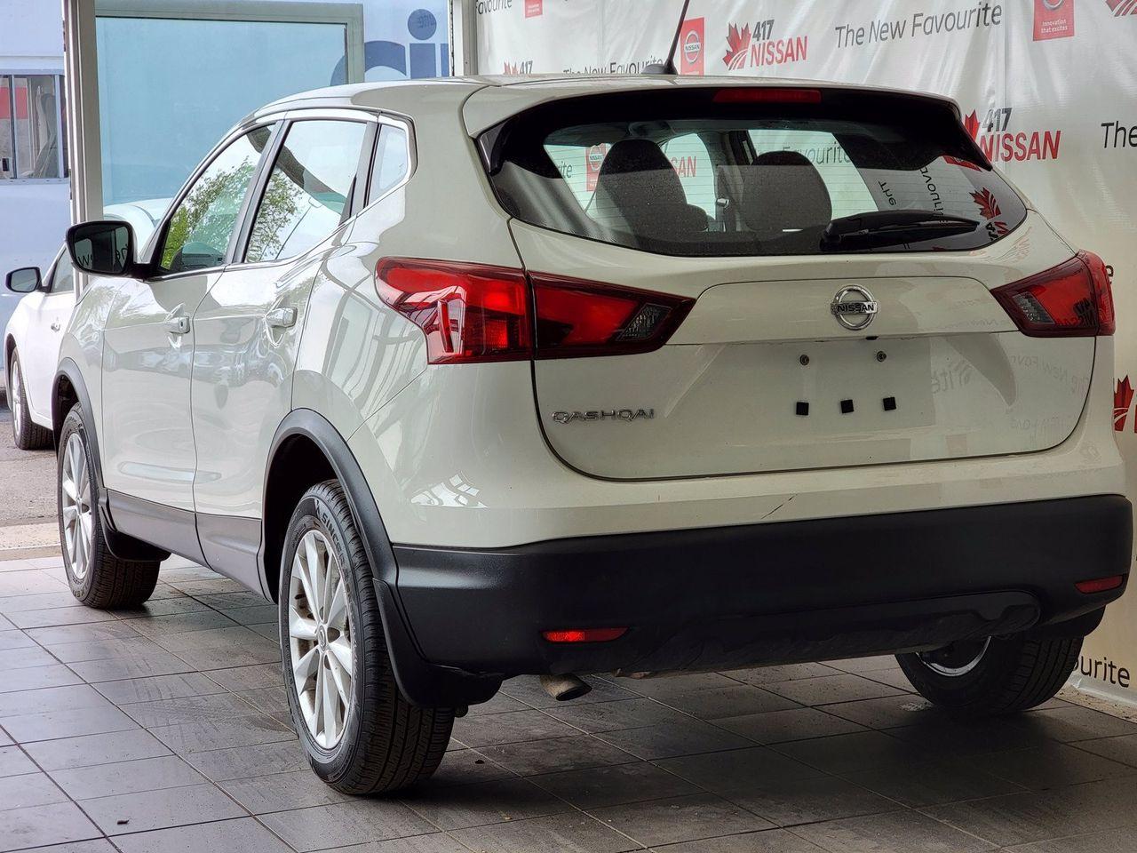 2019 Nissan Rogue Sport S-2