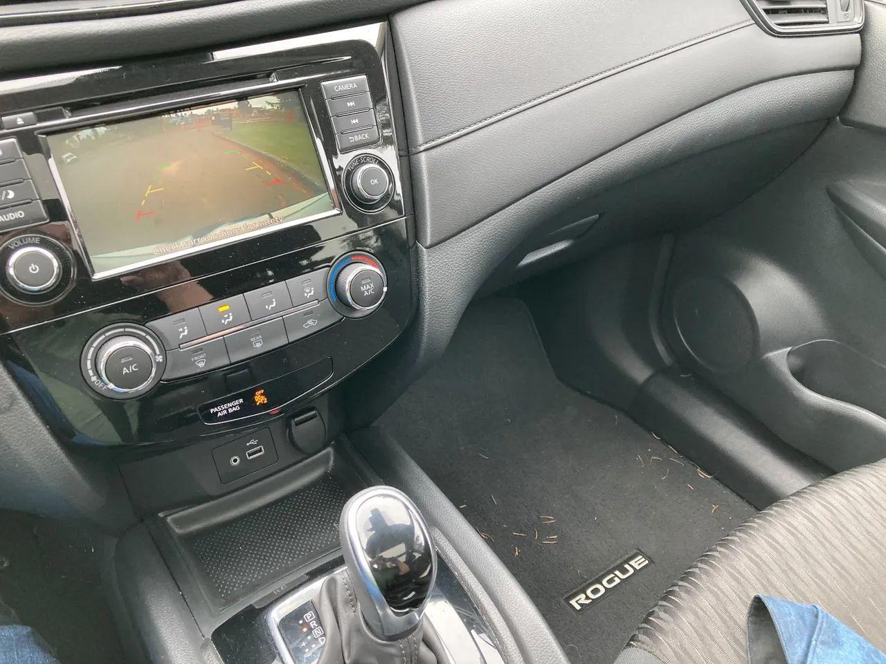 2019 Nissan Rogue S-4