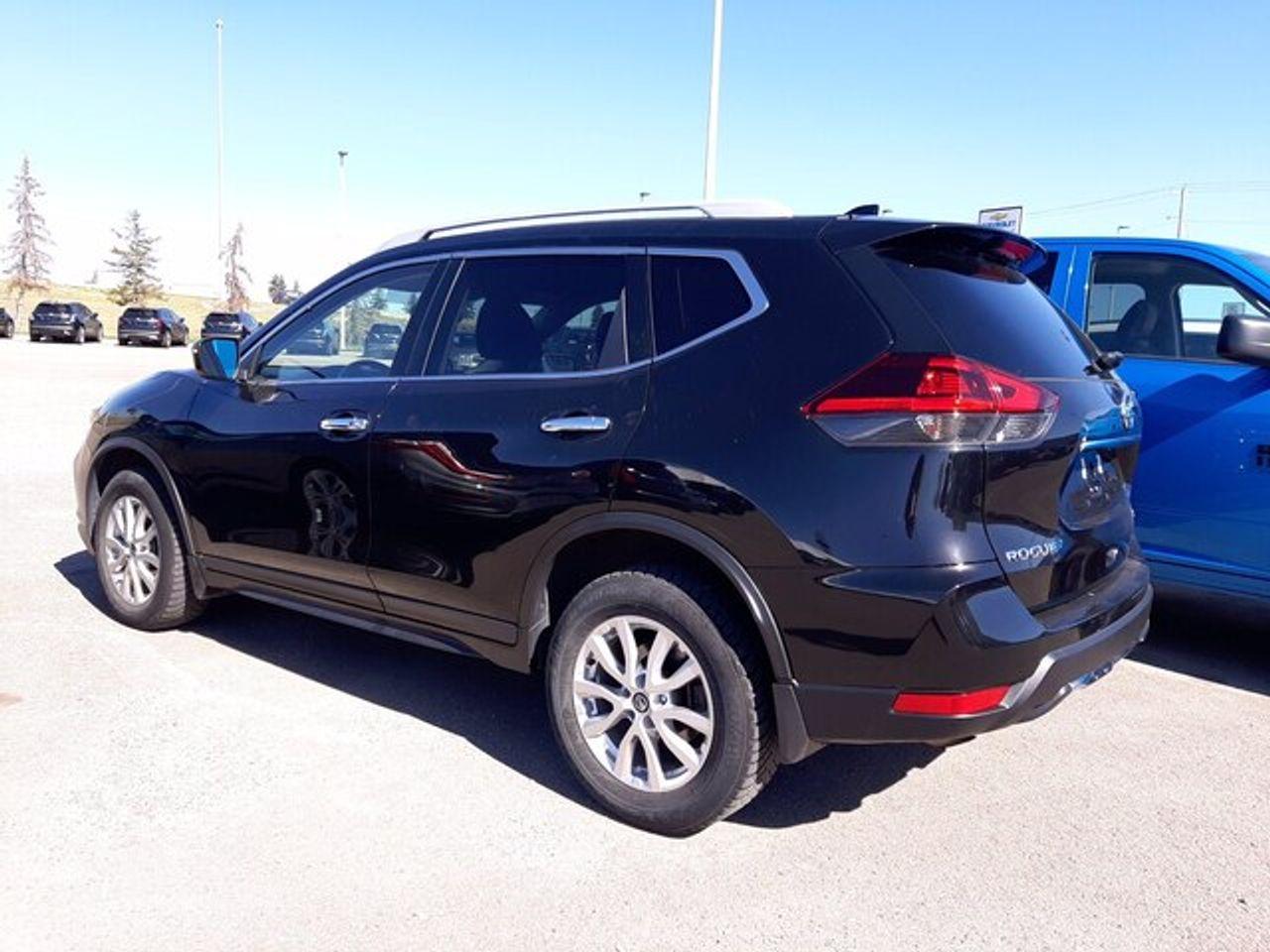 2019 Nissan Rogue S-1
