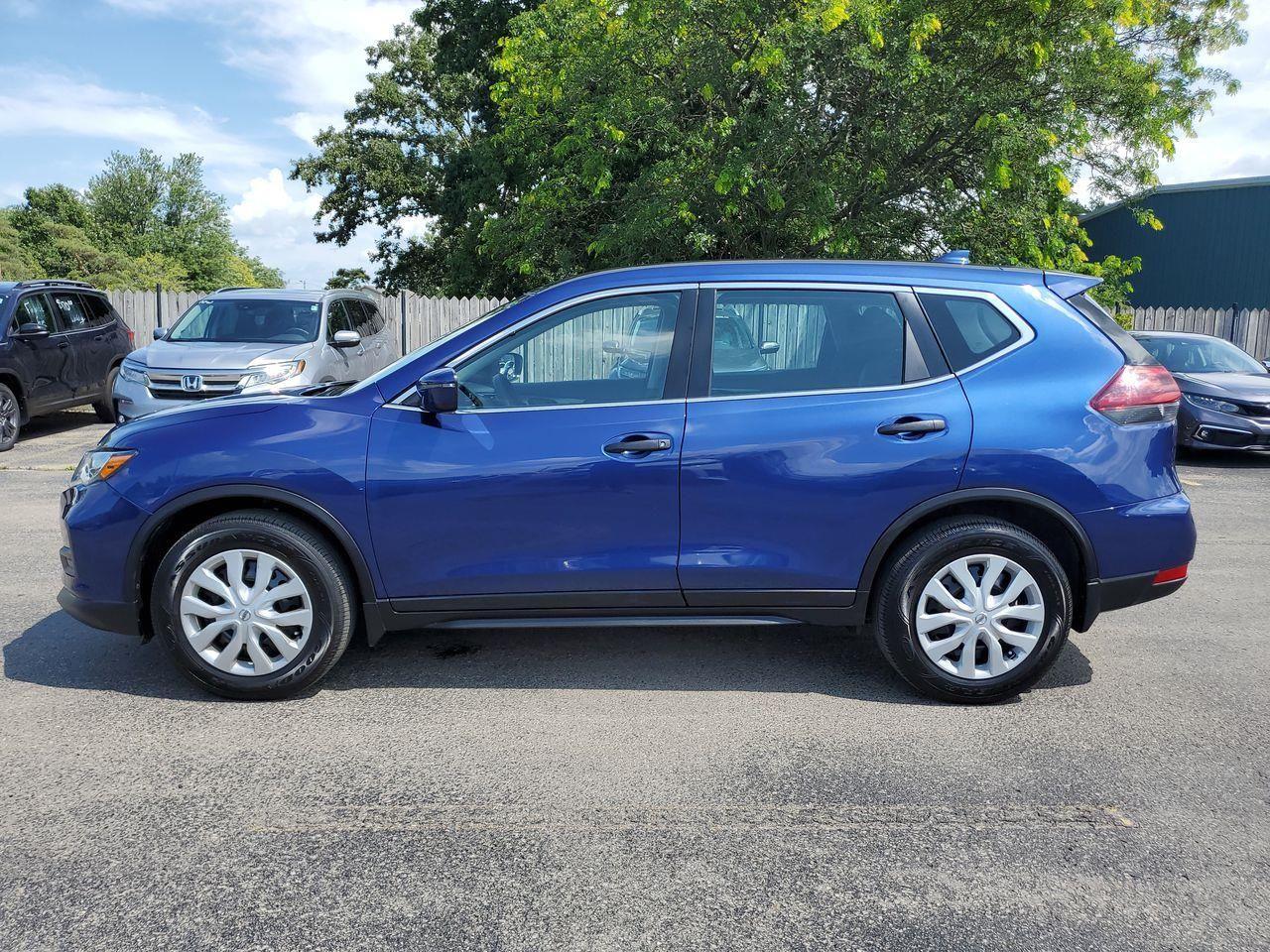 2019 Nissan Rogue S-1