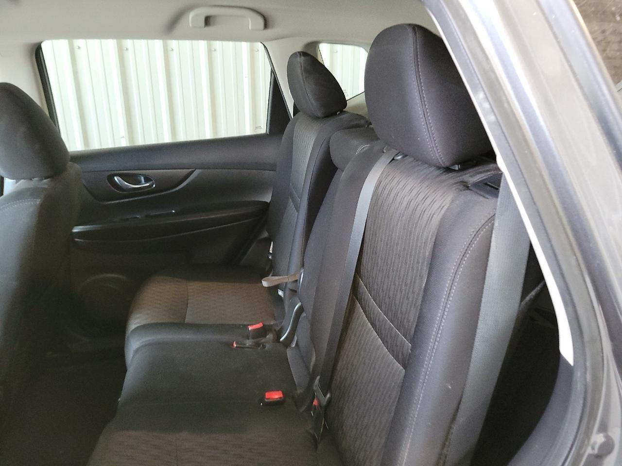 2019 Nissan Rogue S-4