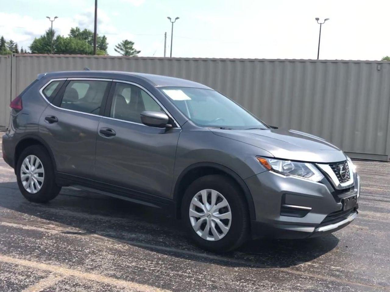 2019 Nissan Rogue S-1