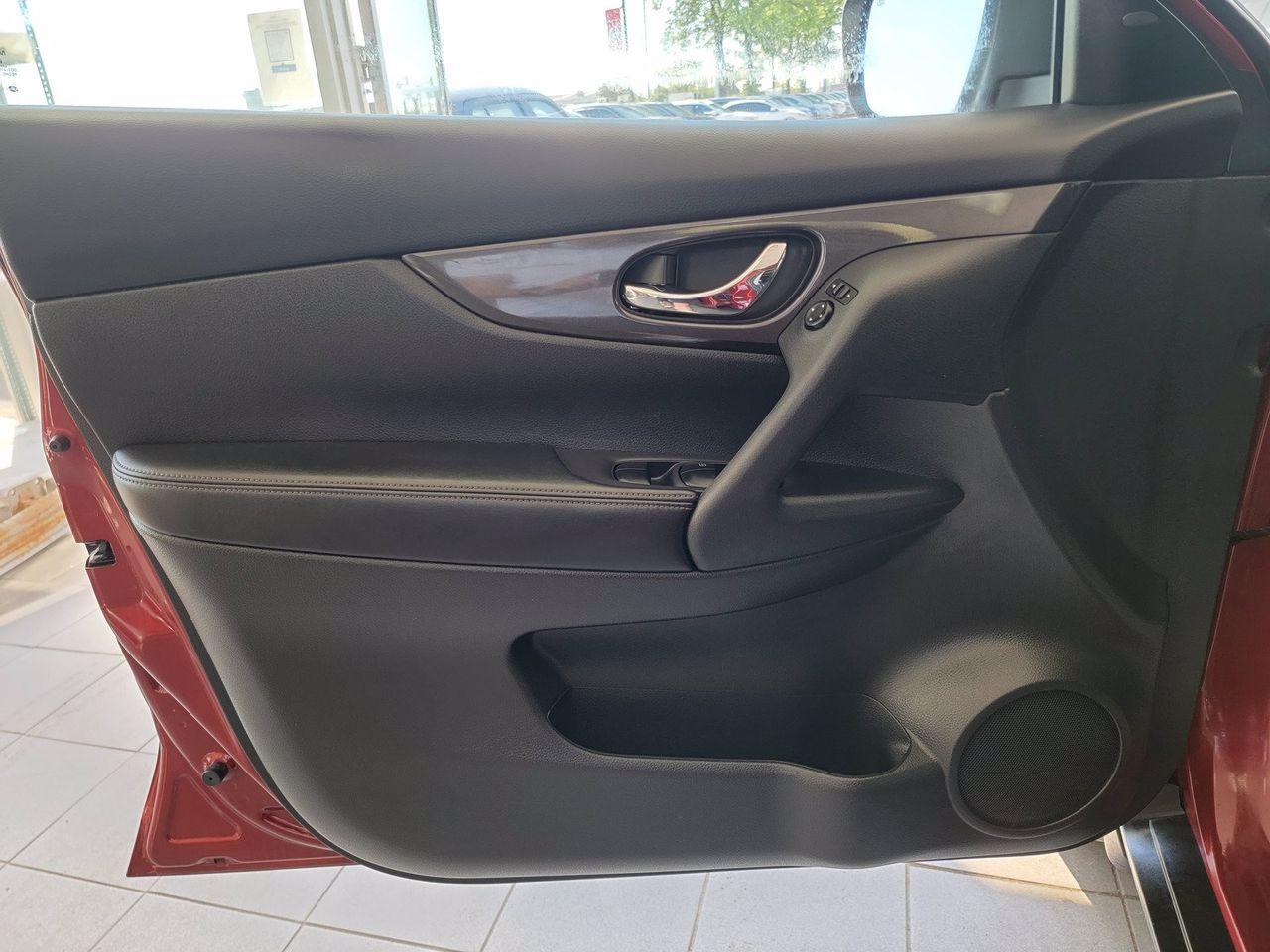 2019 Nissan Rogue S-4