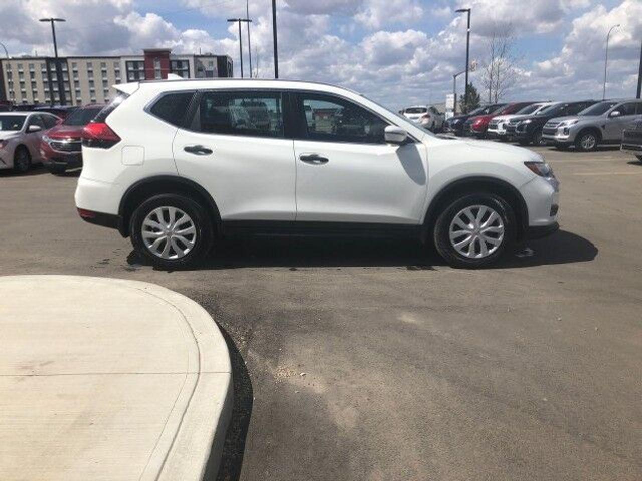 2019 Nissan Rogue S-4
