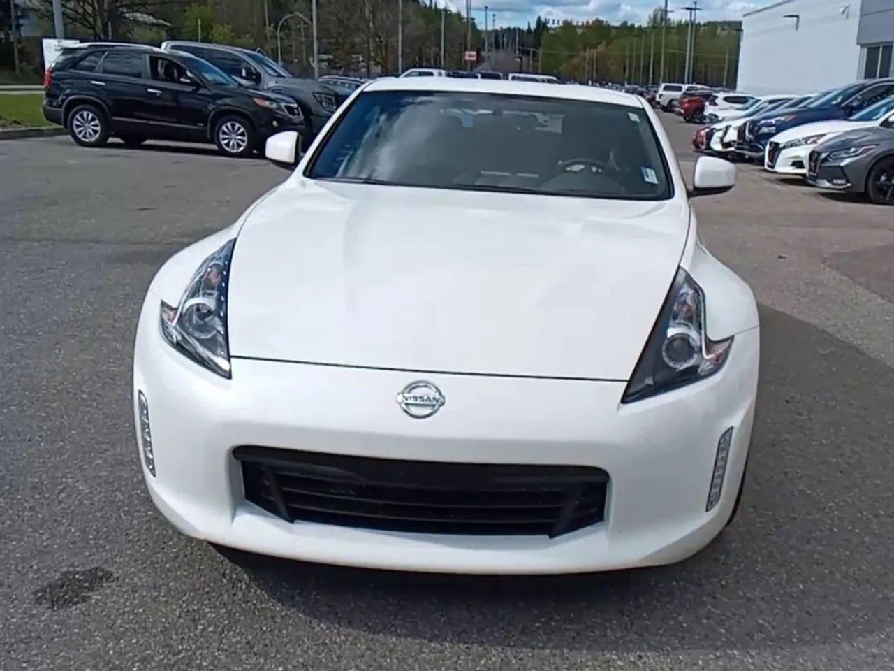 2019 Nissan Z 370Z-2