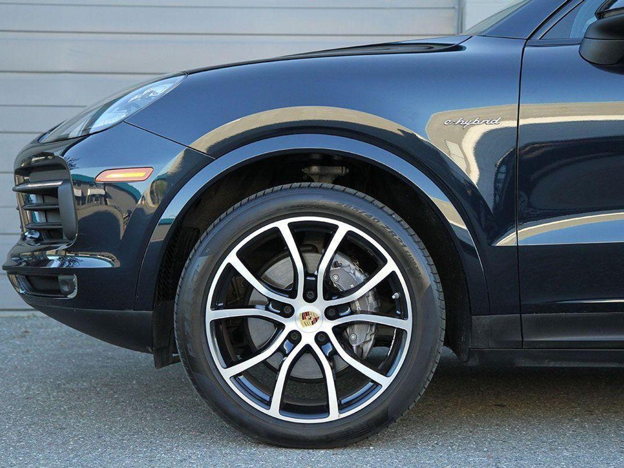 2019 Porsche Cayenne S-3