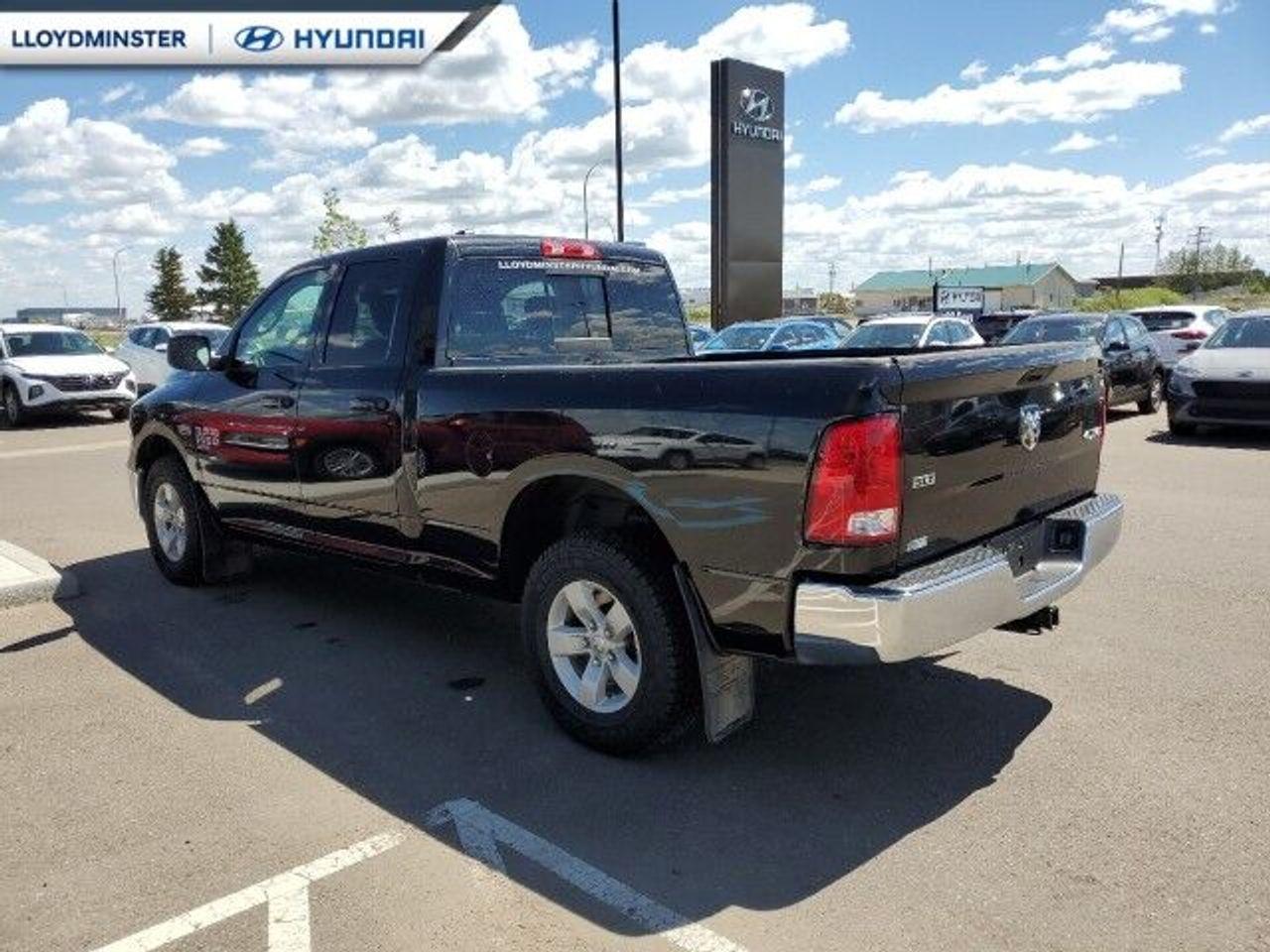 2019 Ram 1500 Classic SLT-4
