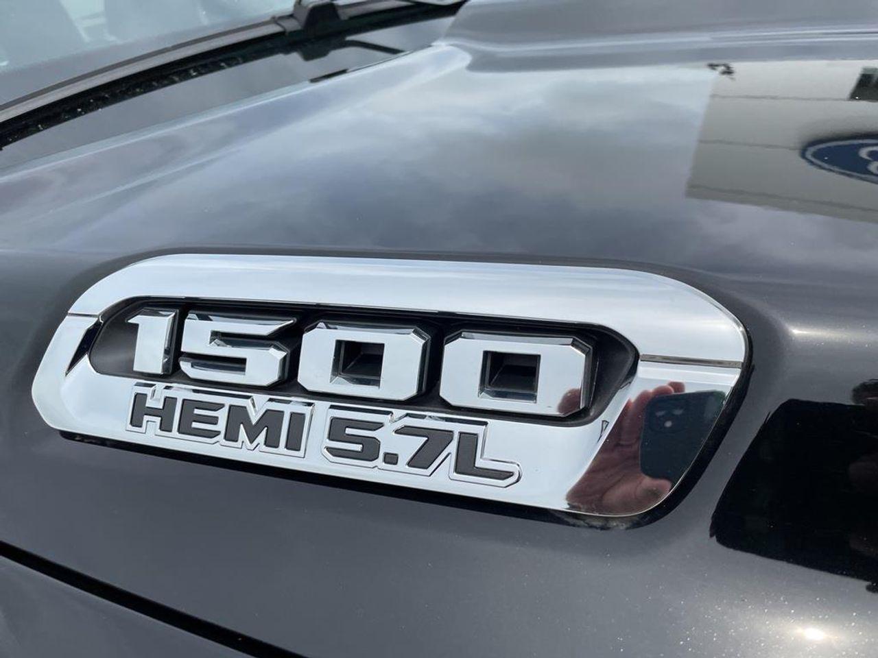 2019 Ram 1500 Big Horn-3