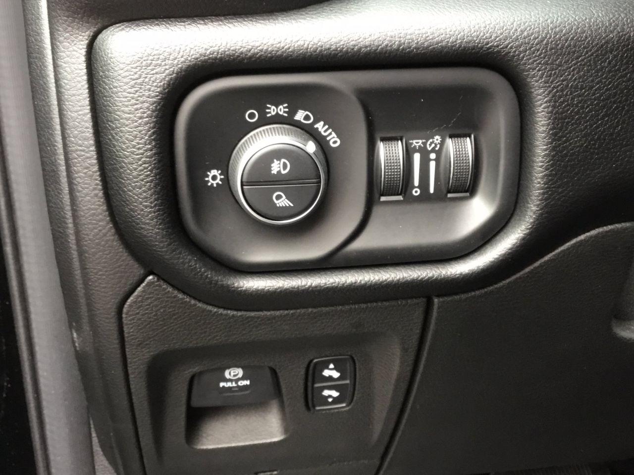 2019 Ram 1500 Sport-2