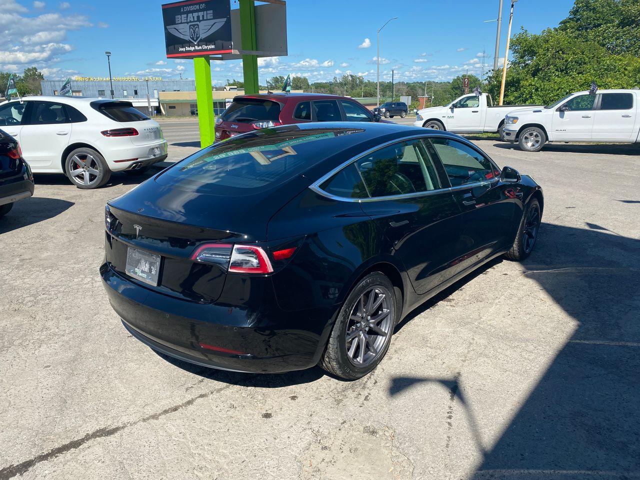 2019 Tesla Model 3 Base-4