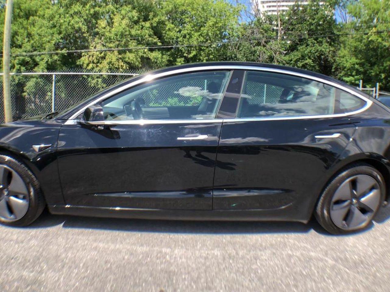 2019 Tesla Model 3 Base-4