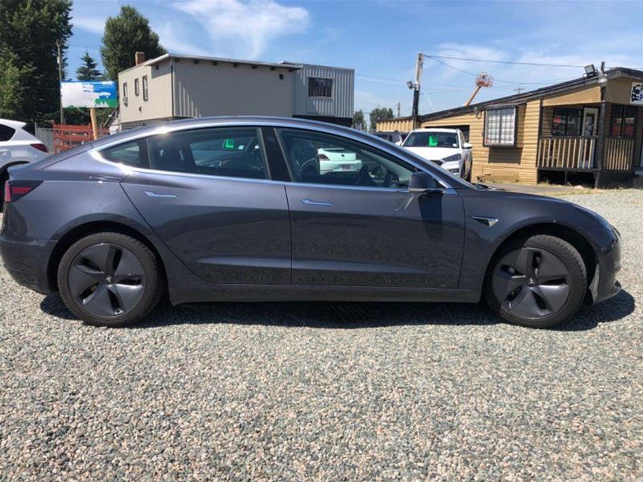 2019 Tesla Model 3 Base-3