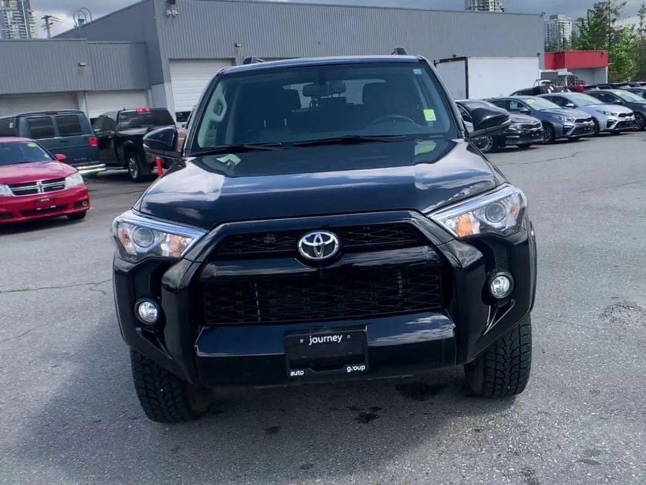 2019 Toyota 4Runner SR5-2