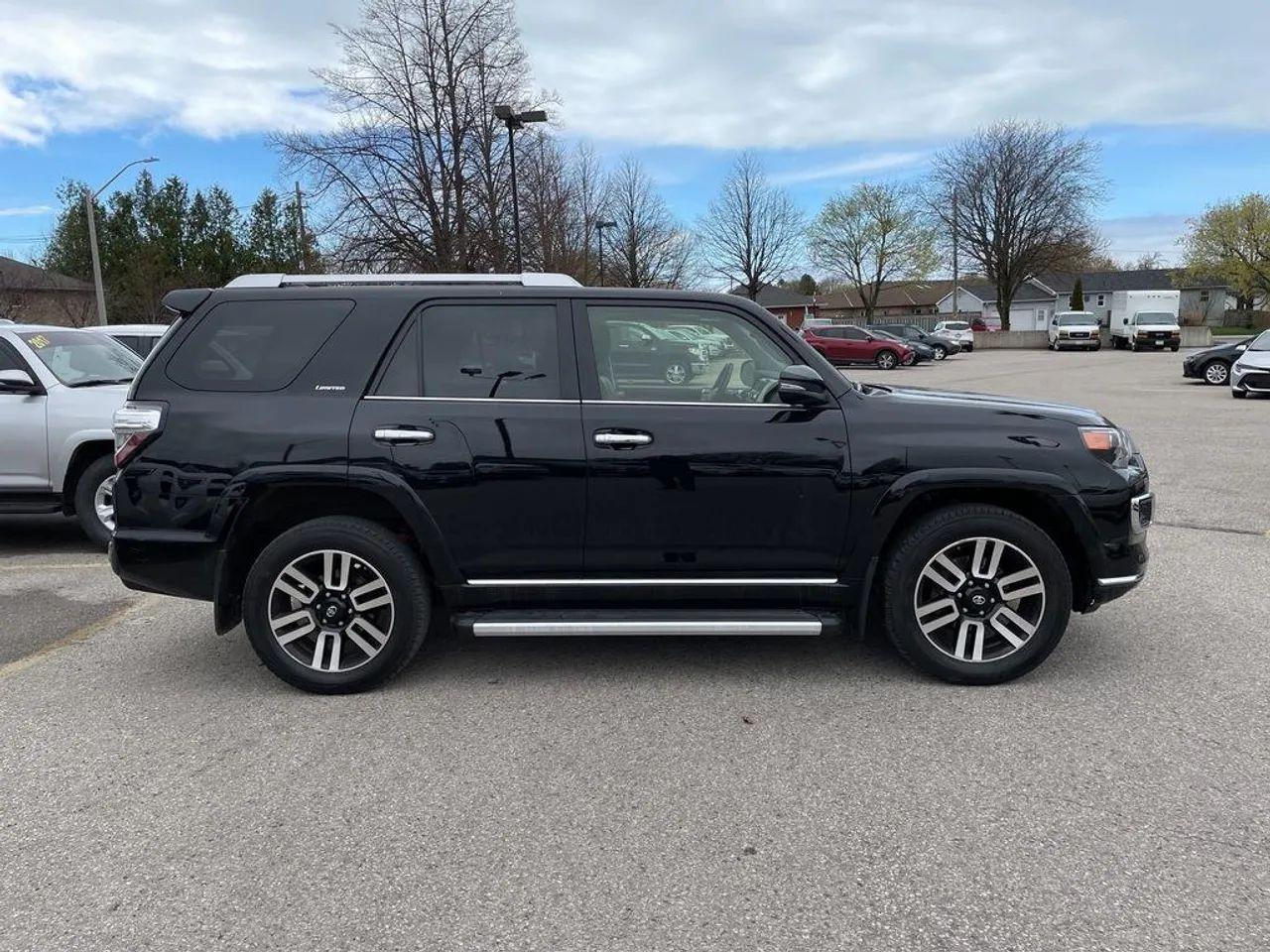 2019 Toyota 4Runner SR5-4