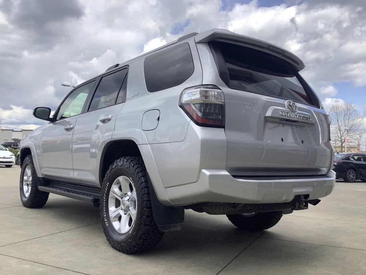 2019 Toyota 4Runner SR5-4