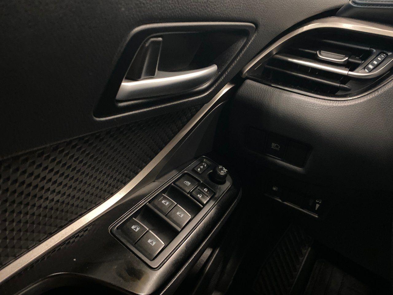 2019 Toyota CH-R XLE-3