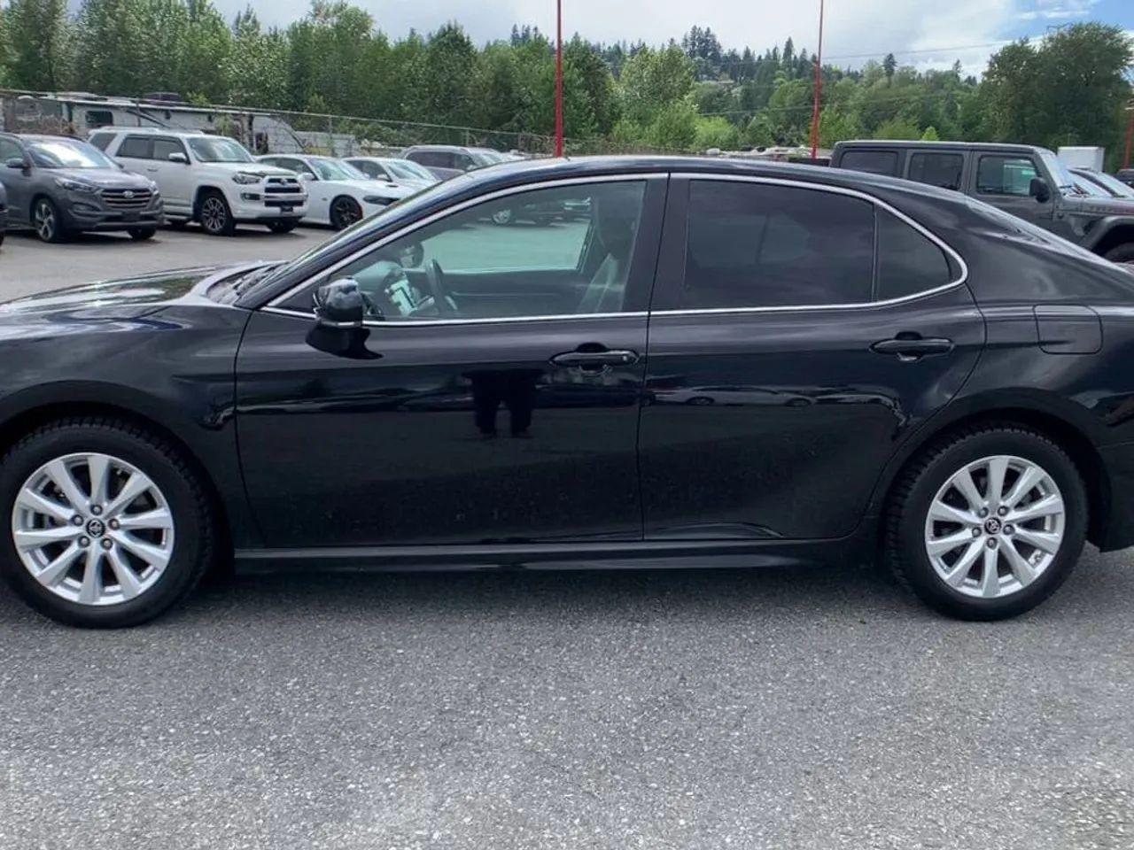 2019 Toyota Camry L-4