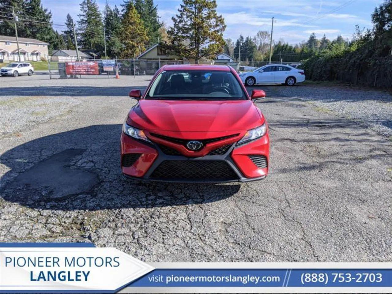 2019 Toyota Camry SE-3