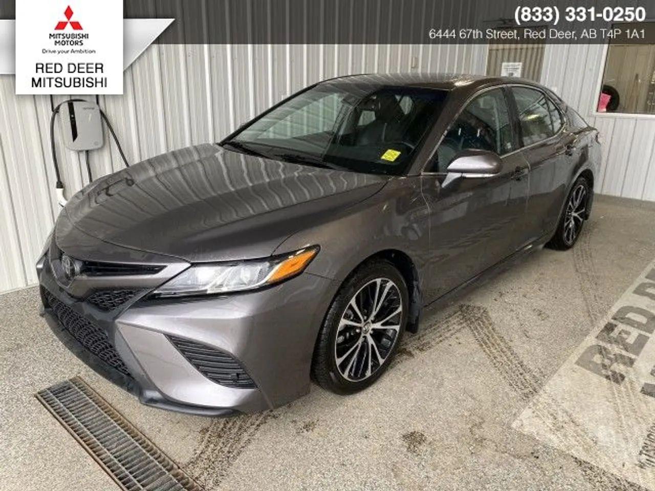 2019 Toyota Camry LE-0