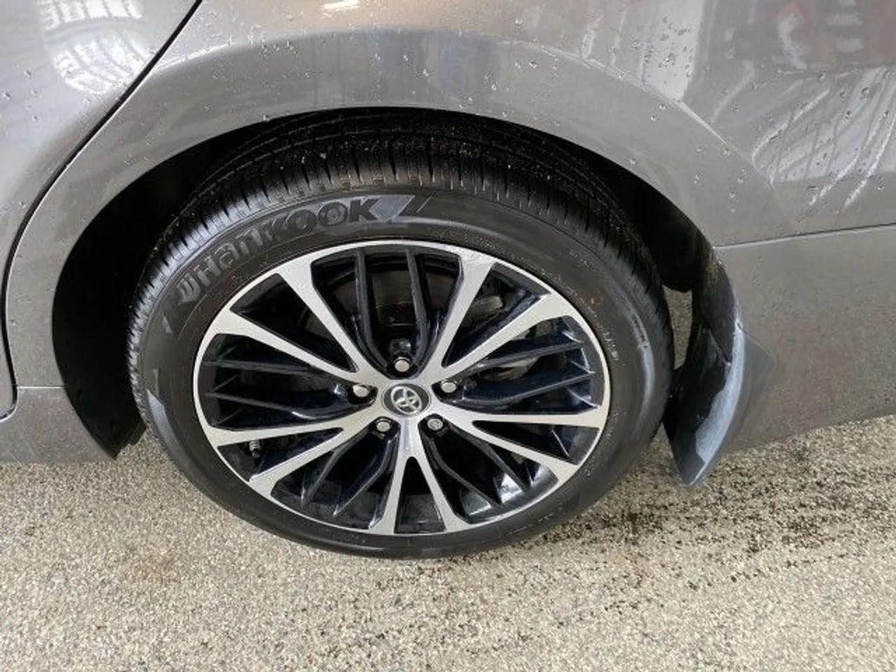 2019 Toyota Camry LE-4