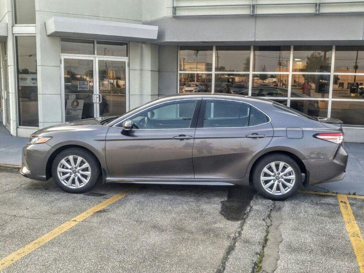 2019 Toyota Camry LE-2