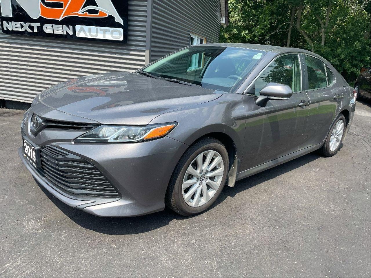 2019 Toyota Camry LE-2