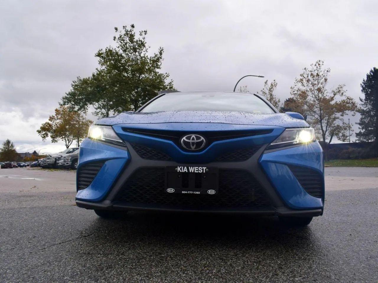 2019 Toyota Camry SE-1