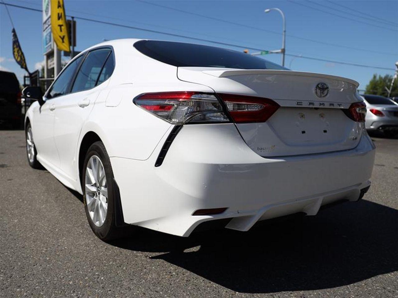 2019 Toyota Camry SE-2