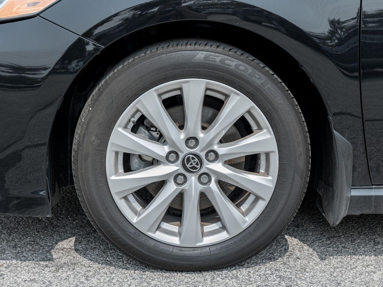 2019 Toyota Camry SE-3