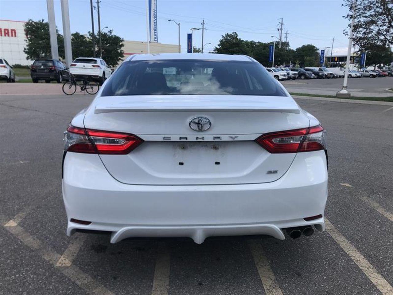 2019 Toyota Camry SE-3