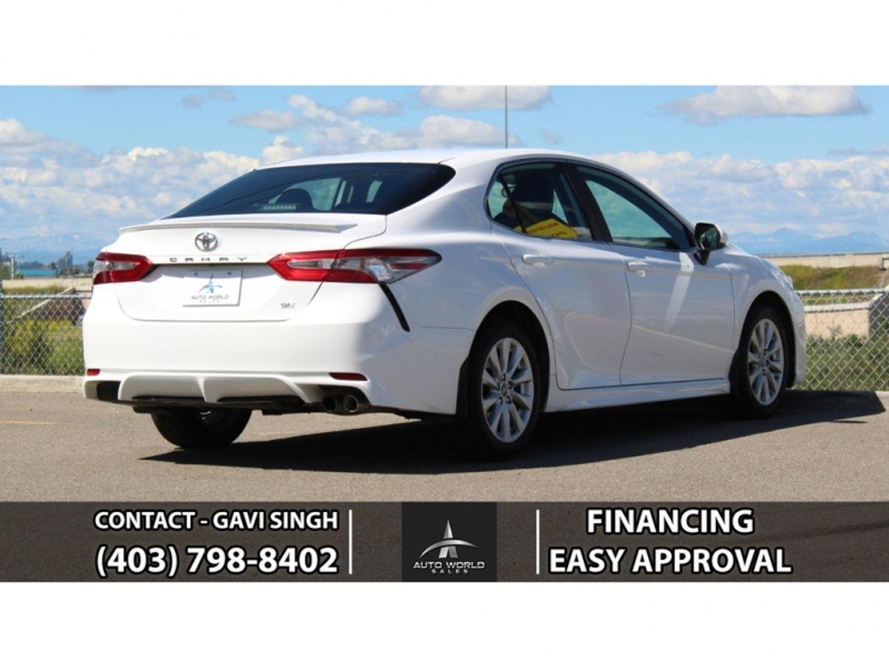 2019 Toyota Camry SE-4
