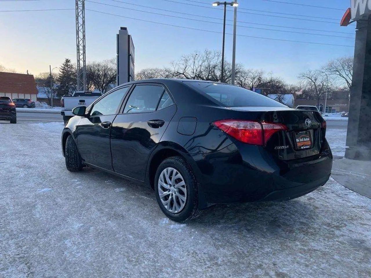 2019 Toyota Corolla LE-4