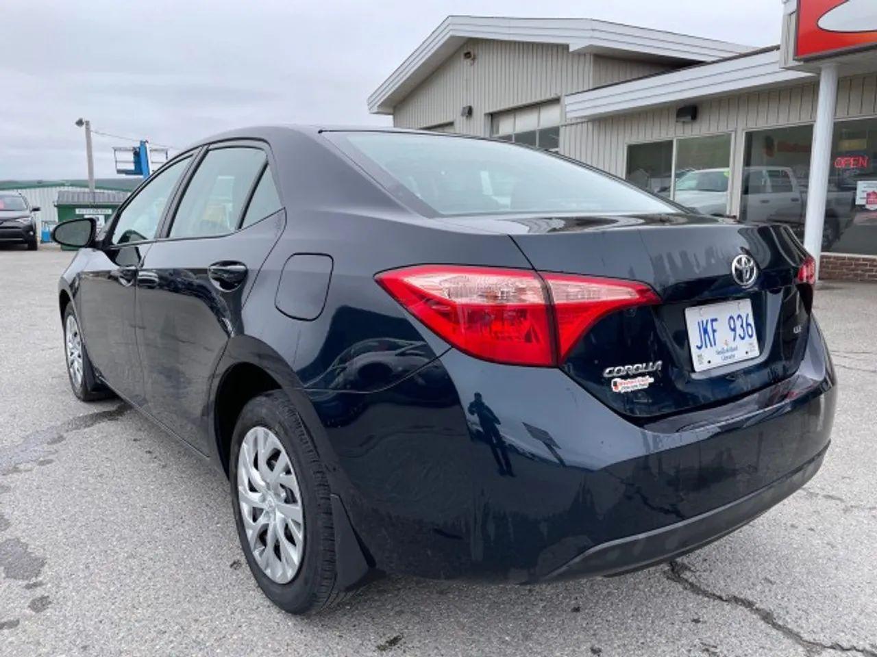 2019 Toyota Corolla LE-4