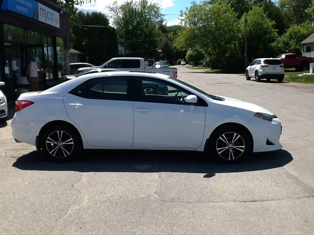 2019 Toyota Corolla LE-1