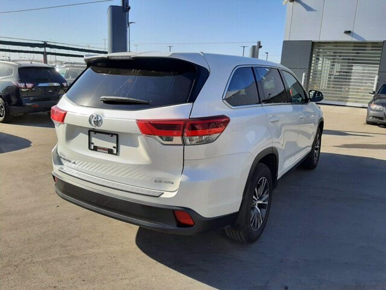 2019 Toyota Highlander LE-3
