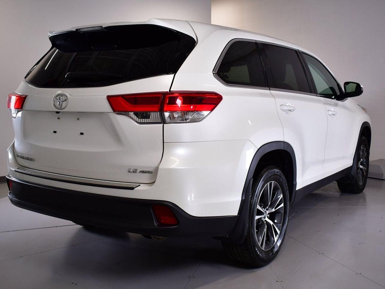 2019 Toyota Highlander LE-4