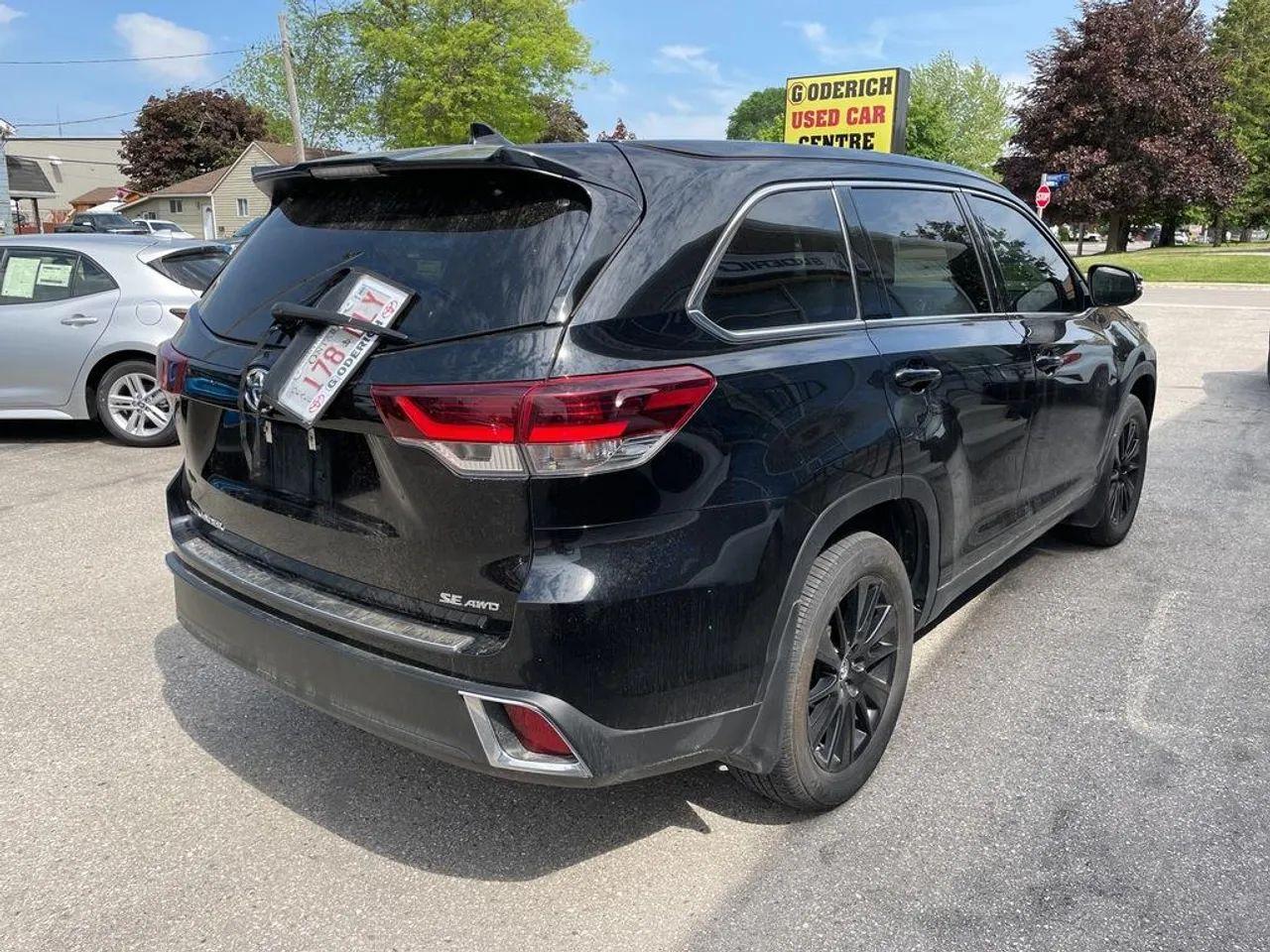 2019 Toyota Highlander SE-2